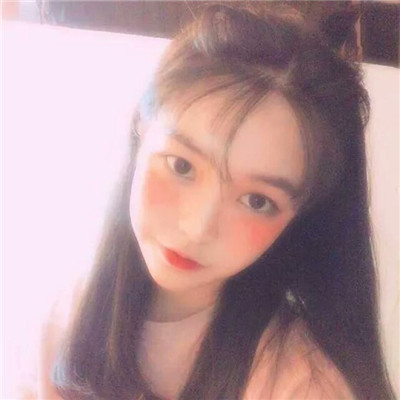 带眼镜的动漫女生头像图片