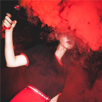 带眼镜的动漫女生头像图片