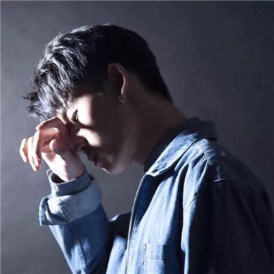 两男生亲嘴头像图片图片