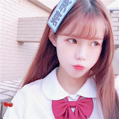 qq霸气女生黑白头像图片