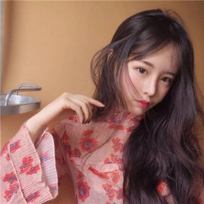 气质素描短发女生头像图片