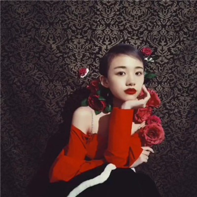 气质素描短发女生头像图片