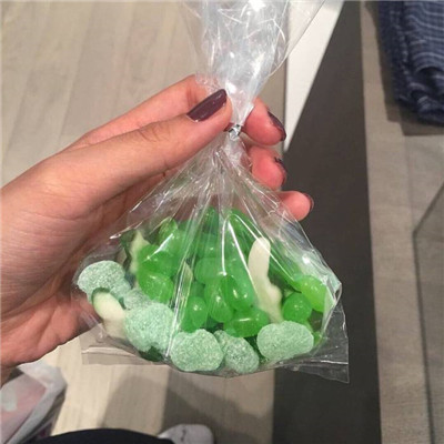 霸气超拽女生黑白头像图片
