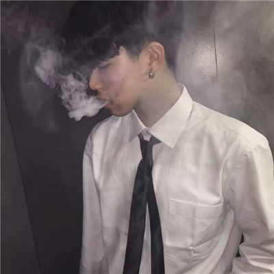 抖音最火头像男生动漫黑色冷酷头像图片