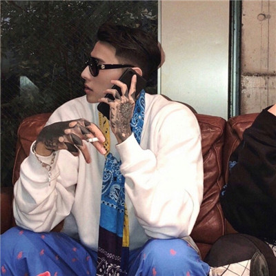 男生伤过的头像图片