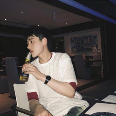 短发猫耳朵男生头像图片