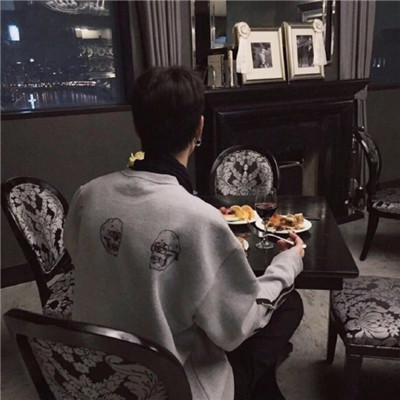短发猫耳朵男生头像图片