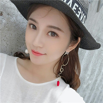 男生让女生帮他找头像图片