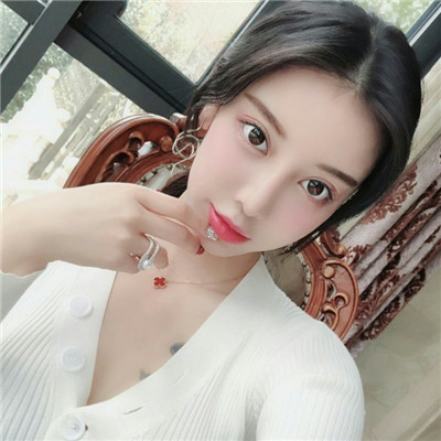 男生让女生帮他找头像图片