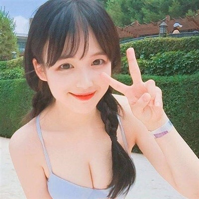 qq带字女生酷炫头像图片