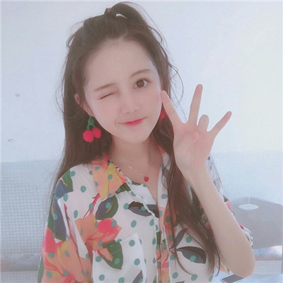 qq头像女生闺蜜头像4人图片