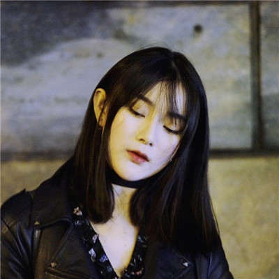 qq女生头像校服女生图片