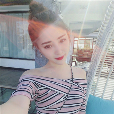 qq女生受伤流血头像图片