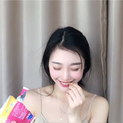 简单大气女生头像女生图片