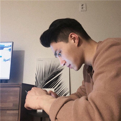 超好看红色头发头像男生图片图片