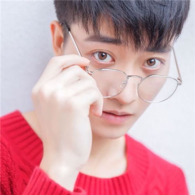 抖音最火头像男帅气戴眼镜暗恋女生头像男生图片