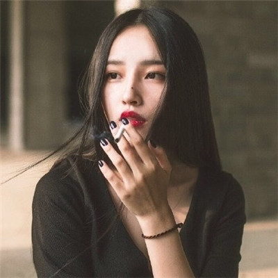动漫女生头像闺蜜黑白图片