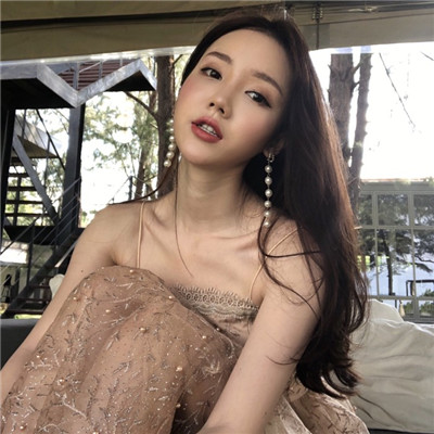 qq头像女生背影霸气图片