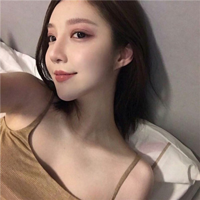 下载女生头像带字图片图片