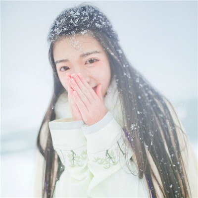 动漫黑白女生霸气头像图片
