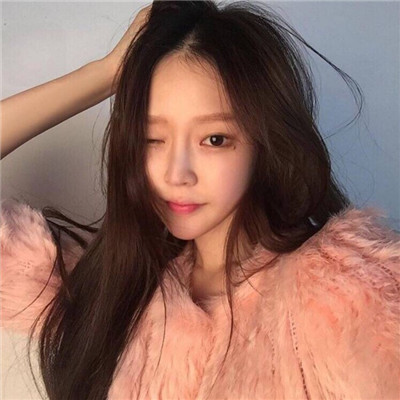 qq灰色头像女生带文字图片