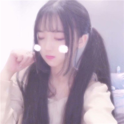 女生头像唯美侧脸短发图片