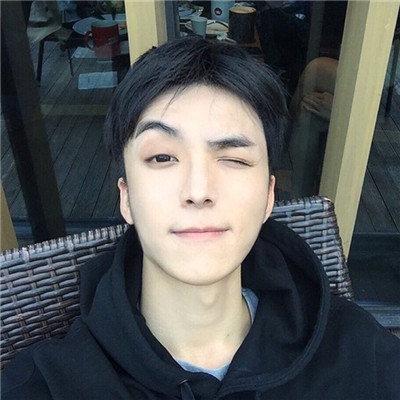小清新男生一般什么情况会换头像图片