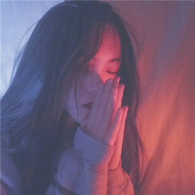 qq头像女生画中画最新图片