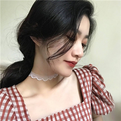 qq头像女生有带字头像图片