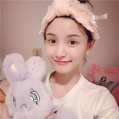 女生短发图片头像背影图片