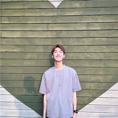好看的男生头像中老年人