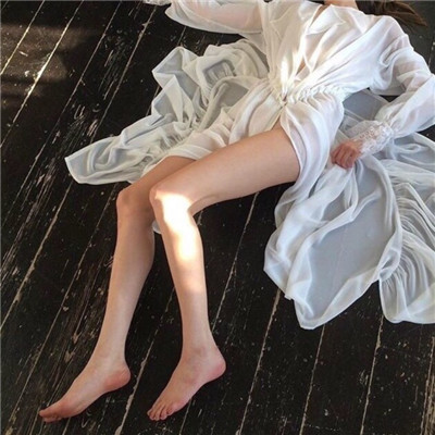 qq头像傻傻的女生头像图片