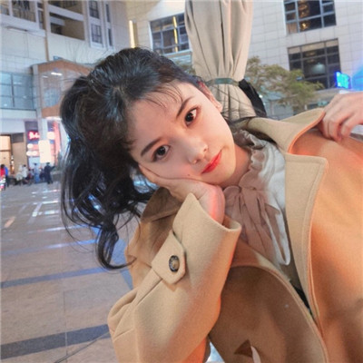 qq头像带血女生头像图片