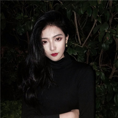 qq高清女生头像带字图片