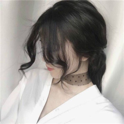 qq高清女生头像带字图片