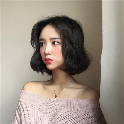 qq高清女生头像带字图片