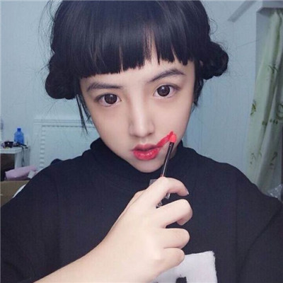 女生带字qq头像背影图片