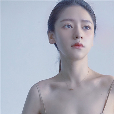 qq个性女生性感头像图片