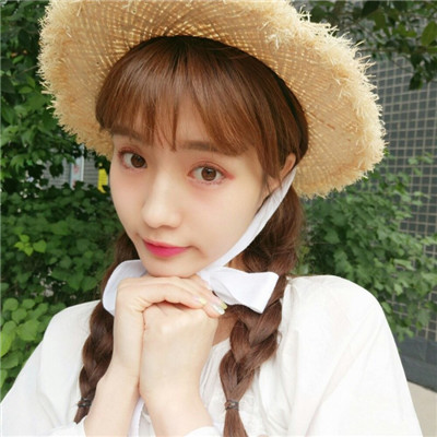 女生抽烟伤感带字头像图片