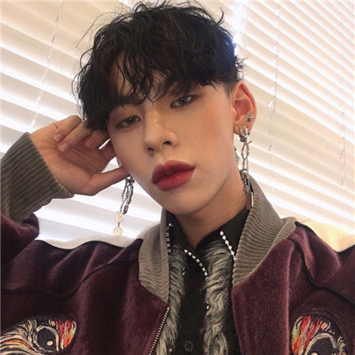 超拽炫酷潮流男生头像萌物图片
