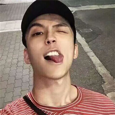 2018最流行的黑色男生头像 卡通图片