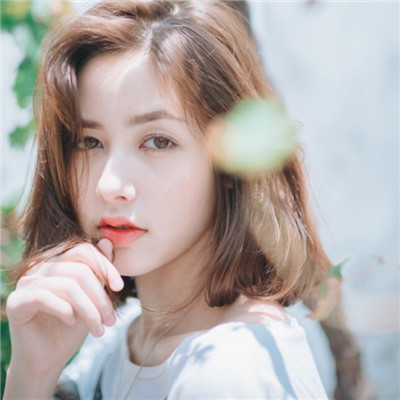短发女生闺密头像两张图片