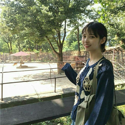 qq头像女生个性戴帽子图片