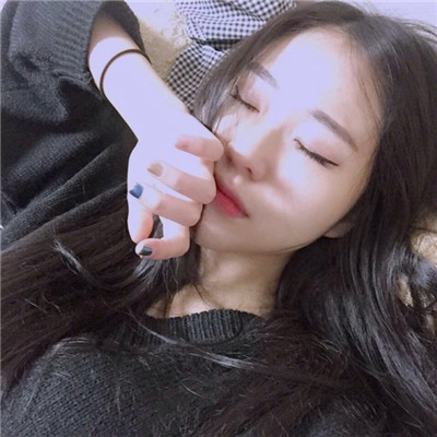 一张图两个人女生头像图片