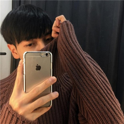 小清新男生把敷面膜照片当头像图片