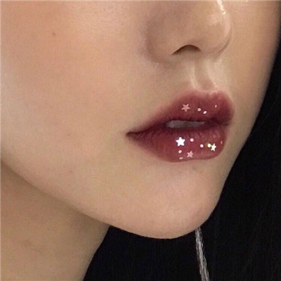 女生头像带有字的图片图片