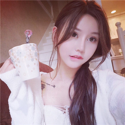 qq头像女生背景黑白图片