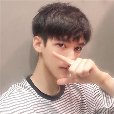 2018微信头像可以当父亲的男生头像图片