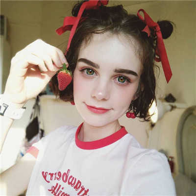 霸气侧漏qq头像女生图片