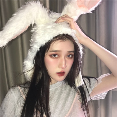qq高清女生头像带字图片